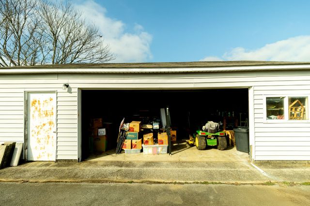 2928 Midland Rd, Shelbyville, TN 37160