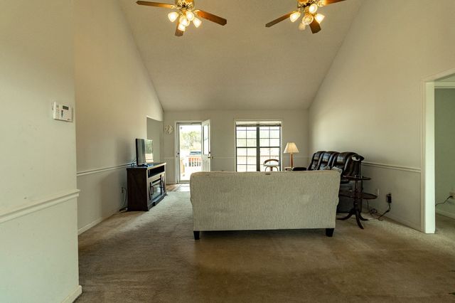 2928 Midland Rd, Shelbyville, TN 37160