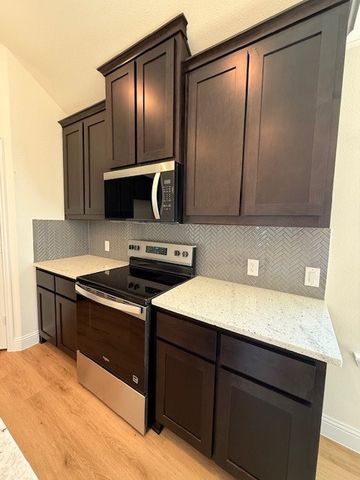 1968 Daybreak Drive, Venus, TX 76009