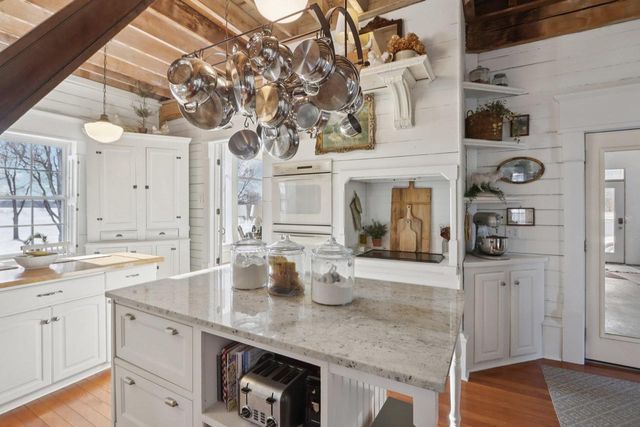 33511 Old Mill Drive, Lone Rock, WI 53556