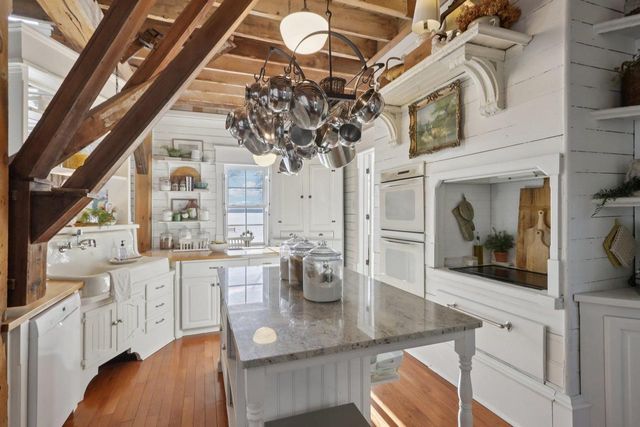 33511 Old Mill Drive, Lone Rock, WI 53556