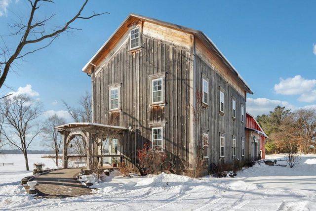 33511 Old Mill Drive, Lone Rock, WI 53556