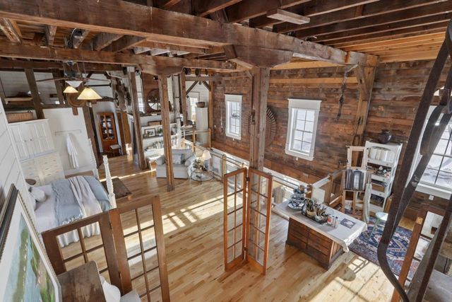 33511 Old Mill Drive, Lone Rock, WI 53556