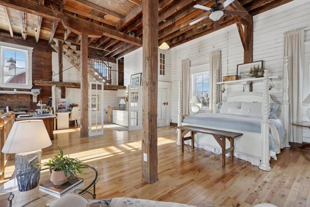 33511 Old Mill Drive, Lone Rock, WI 53556