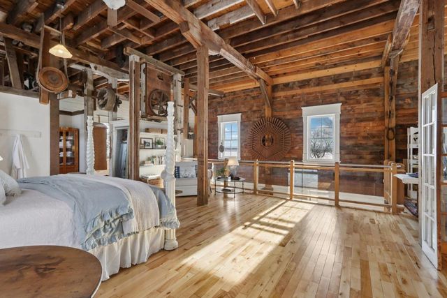 33511 Old Mill Drive, Lone Rock, WI 53556