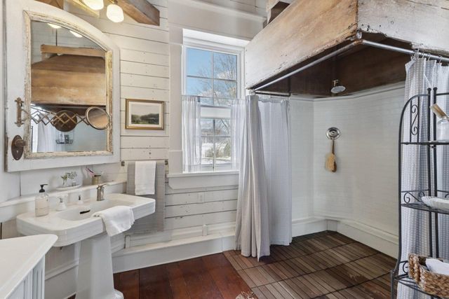 33511 Old Mill Drive, Lone Rock, WI 53556