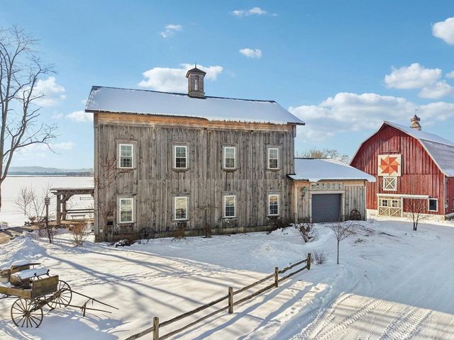 33511 Old Mill Drive, Lone Rock, WI 53556