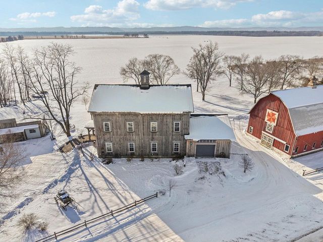 33511 Old Mill Drive, Lone Rock, WI 53556