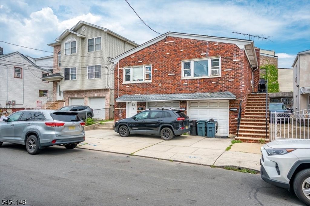 31 Bank St, Elizabeth City, NJ 07201 — photo 2