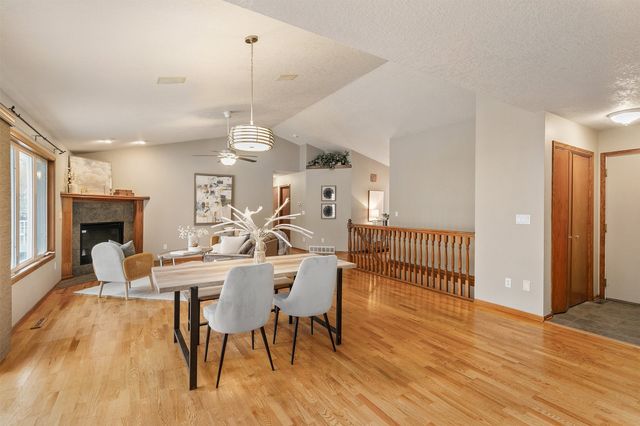 2408 Pine Court, Van Meter, IA 50261