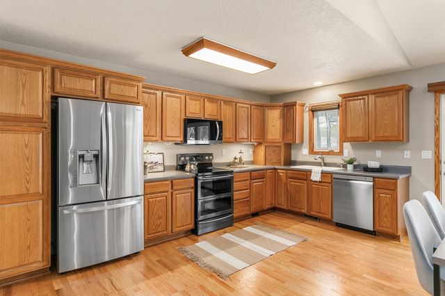 2408 Pine Court, Van Meter, IA 50261