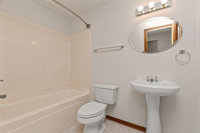 2408 Pine Court, Van Meter, IA 50261