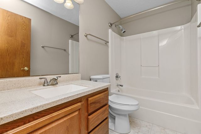 2408 Pine Court, Van Meter, IA 50261