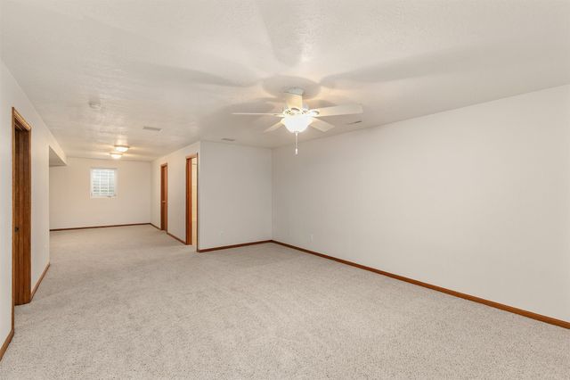 2408 Pine Court, Van Meter, IA 50261