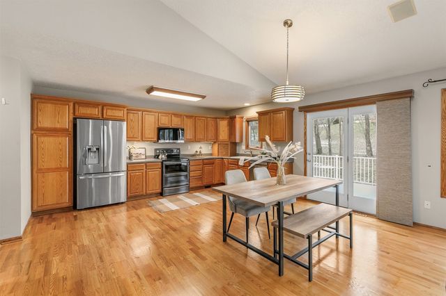 2408 Pine Court, Van Meter, IA 50261