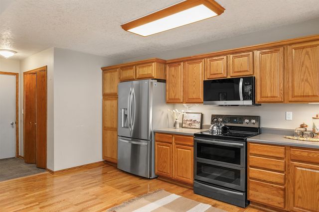 2408 Pine Court, Van Meter, IA 50261