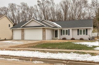 2408 Pine Court, Van Meter, IA 50261