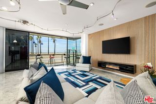 3007 Ocean Front Walk, Venice, CA 90291