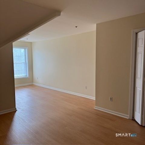 680 Boston Post Road 25, Milford, CT 06460