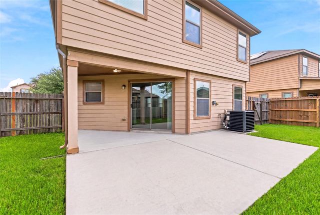 18919 Remington Springs Drive, Houston, TX 77073