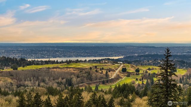 6981 171st Court SE, Bellevue, WA 98006