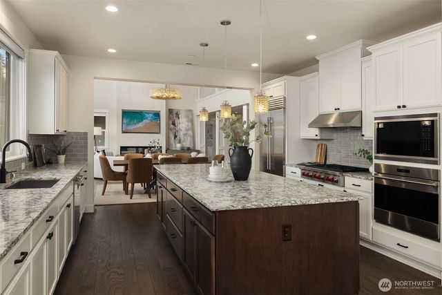 6981 171st Court SE, Bellevue, WA 98006