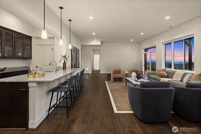 6981 171st Court SE, Bellevue, WA 98006