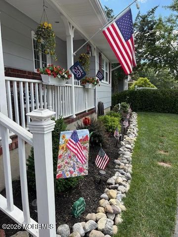 74 Sun Valley Road, Toms River, NJ 08755