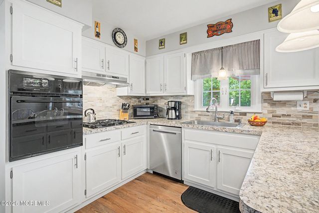 74 Sun Valley Road, Toms River, NJ 08755