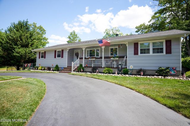 74 Sun Valley Road, Toms River, NJ 08755