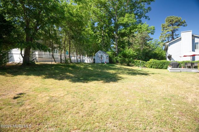 74 Sun Valley Road, Toms River, NJ 08755