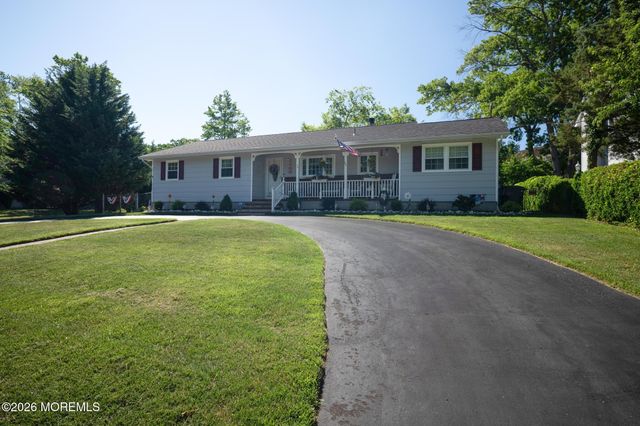 74 Sun Valley Road, Toms River, NJ 08755