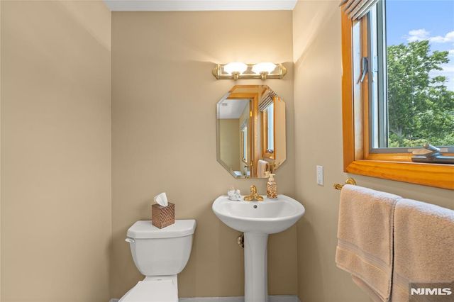 174 Milton Avenue, Nutley, NJ 07110