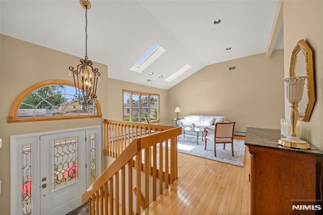 174 Milton Avenue, Nutley, NJ 07110