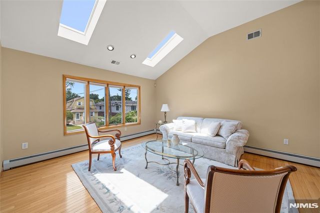 174 Milton Avenue, Nutley, NJ 07110