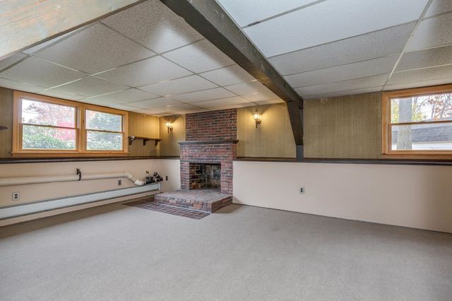 380 Woodcrest Court, Manchester, NH 03109