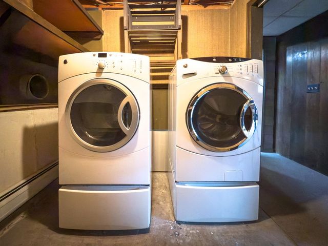 380 Woodcrest Court, Manchester, NH 03109