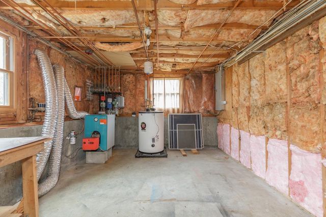 380 Woodcrest Court, Manchester, NH 03109