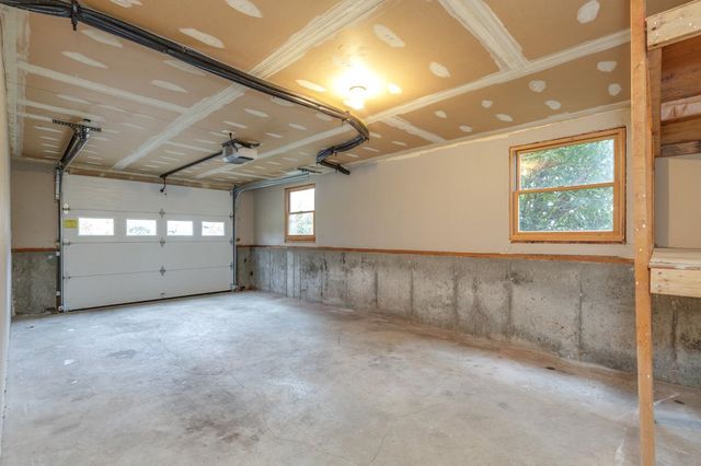 380 Woodcrest Court, Manchester, NH 03109