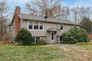 380 Woodcrest Court, Manchester, NH 03109