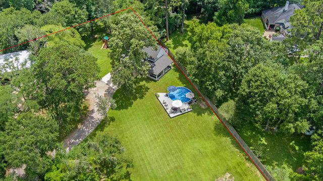 819 Sentinel Oaks, Pinehurst, TX 77362