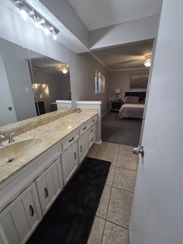 521 Newcastle Drive, Desoto, TX 75115