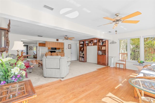 962 CORVETTE DRIVE, Largo, FL 33771