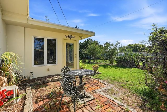 962 CORVETTE DRIVE, Largo, FL 33771