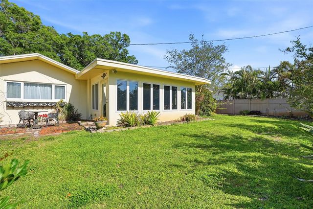 962 CORVETTE DRIVE, Largo, FL 33771