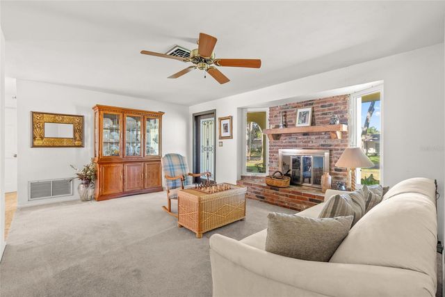962 CORVETTE DRIVE, Largo, FL 33771