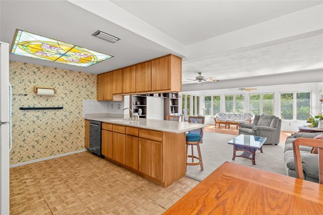 962 CORVETTE DRIVE, Largo, FL 33771