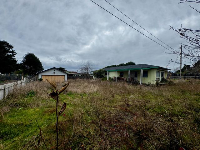 743 Montana Road, Mckinleyville, CA 95519