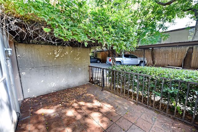 4431 Travis Street 104, Dallas, TX 75205