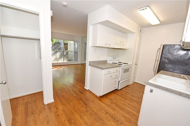 4431 Travis Street 104, Dallas, TX 75205